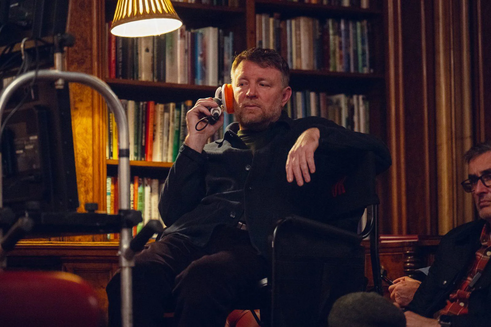 Ar trebui să nu-l mai subestimăm pe Guy Ritchie