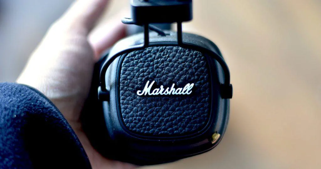 Cele mai bune casti wireless on-ear