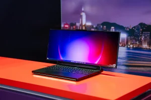 Cum să alegi laptopul perfect în 2026 – Ghid complet pentru muncă remote, gaming ușor și editare video