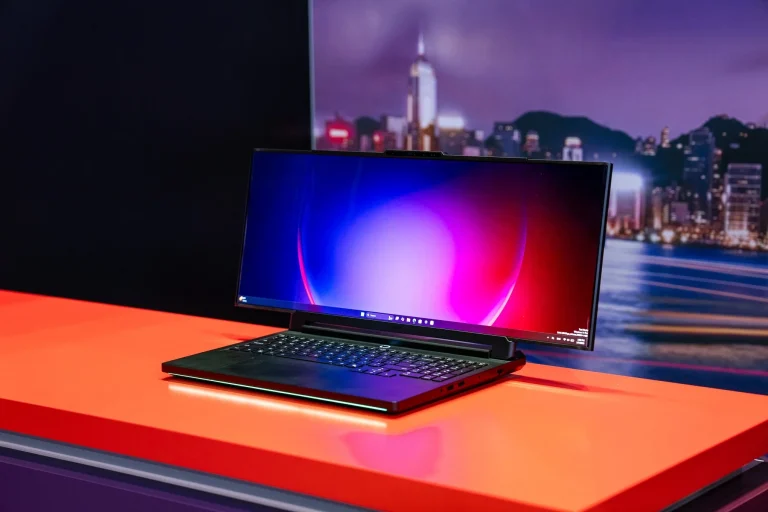 Cum să alegi laptopul perfect în 2026 – Ghid complet pentru muncă remote, gaming ușor și editare video